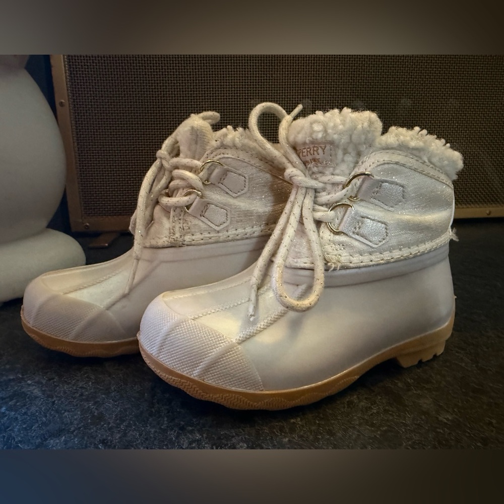 Sperry Kids Cream Snow/Rain Boots
